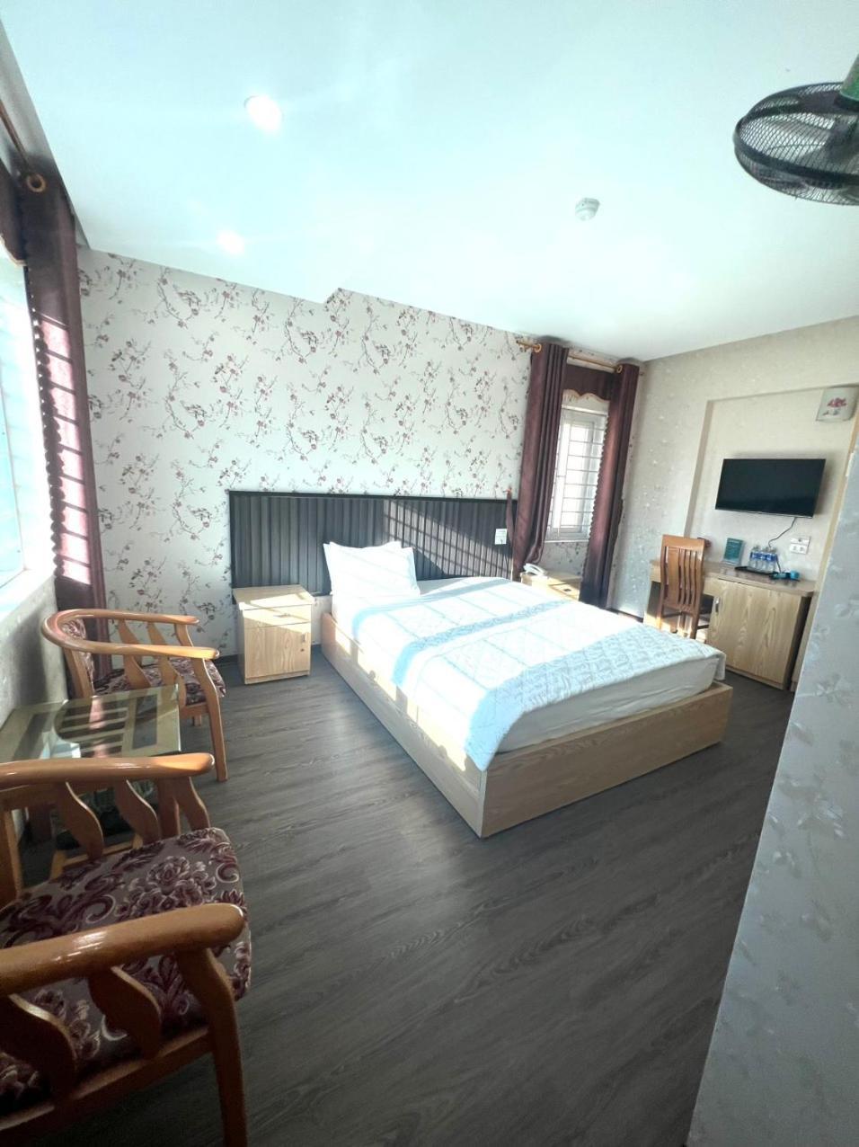 Hoang Ngan 2 Hotel - Tp. Вінь Екстер'єр фото