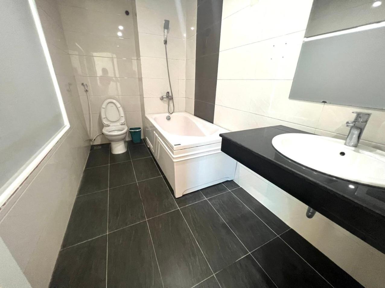 Hoang Ngan 2 Hotel - Tp. Вінь Екстер'єр фото