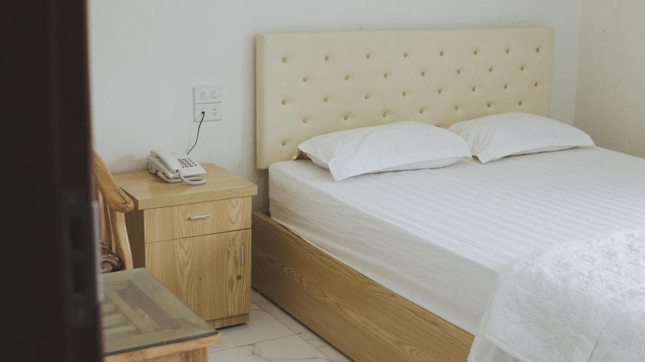 Hoang Ngan 2 Hotel - Tp. Вінь Екстер'єр фото